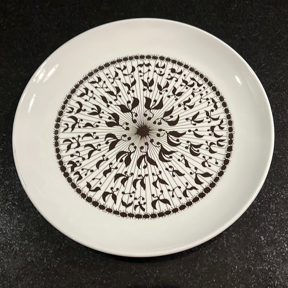 Corning Centura Coordinates Black Salad Plate